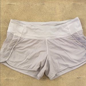 LululemonRare white print Limited edition material